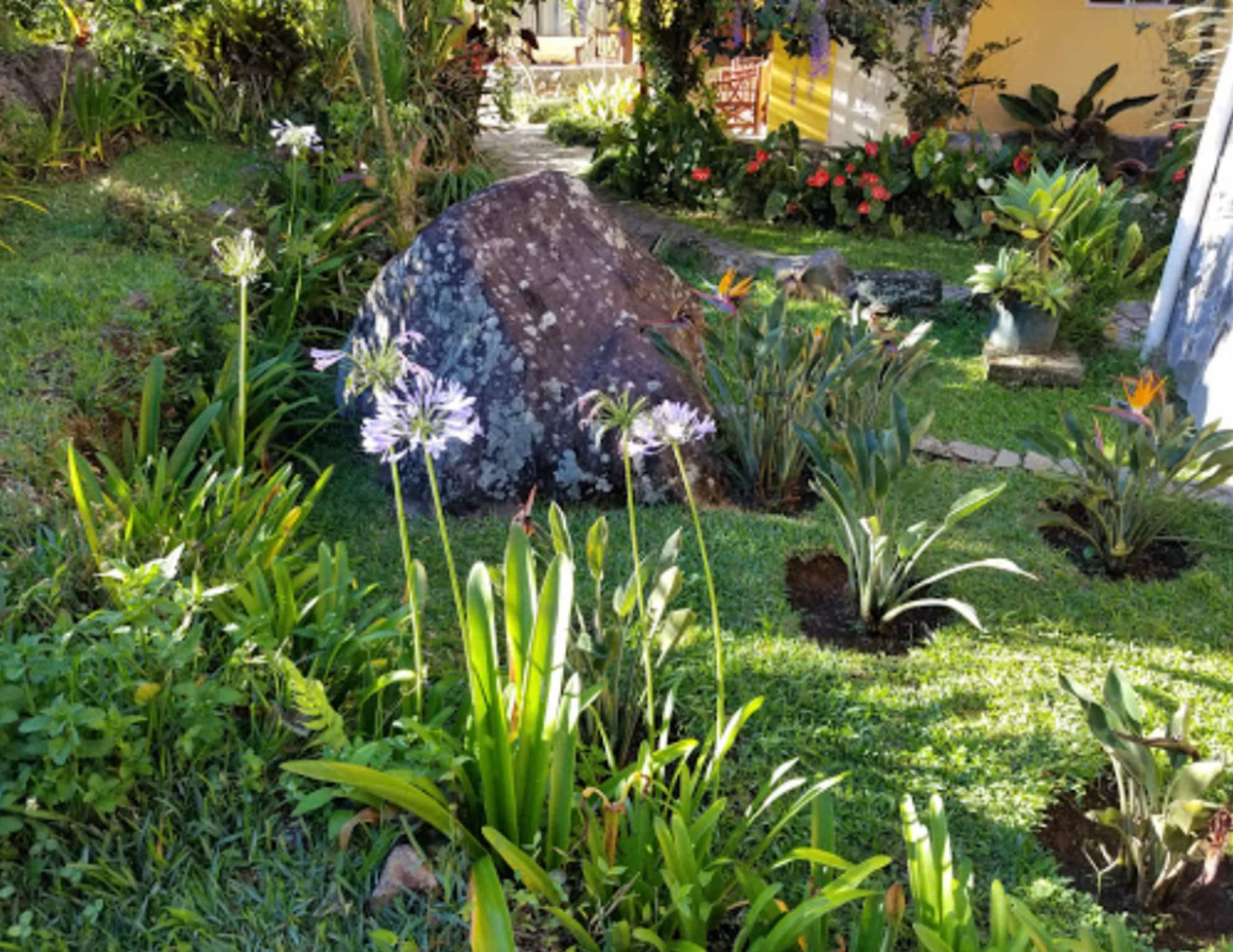 Guayabo Lodge Santa Cruz  ภายนอก รูปภาพ