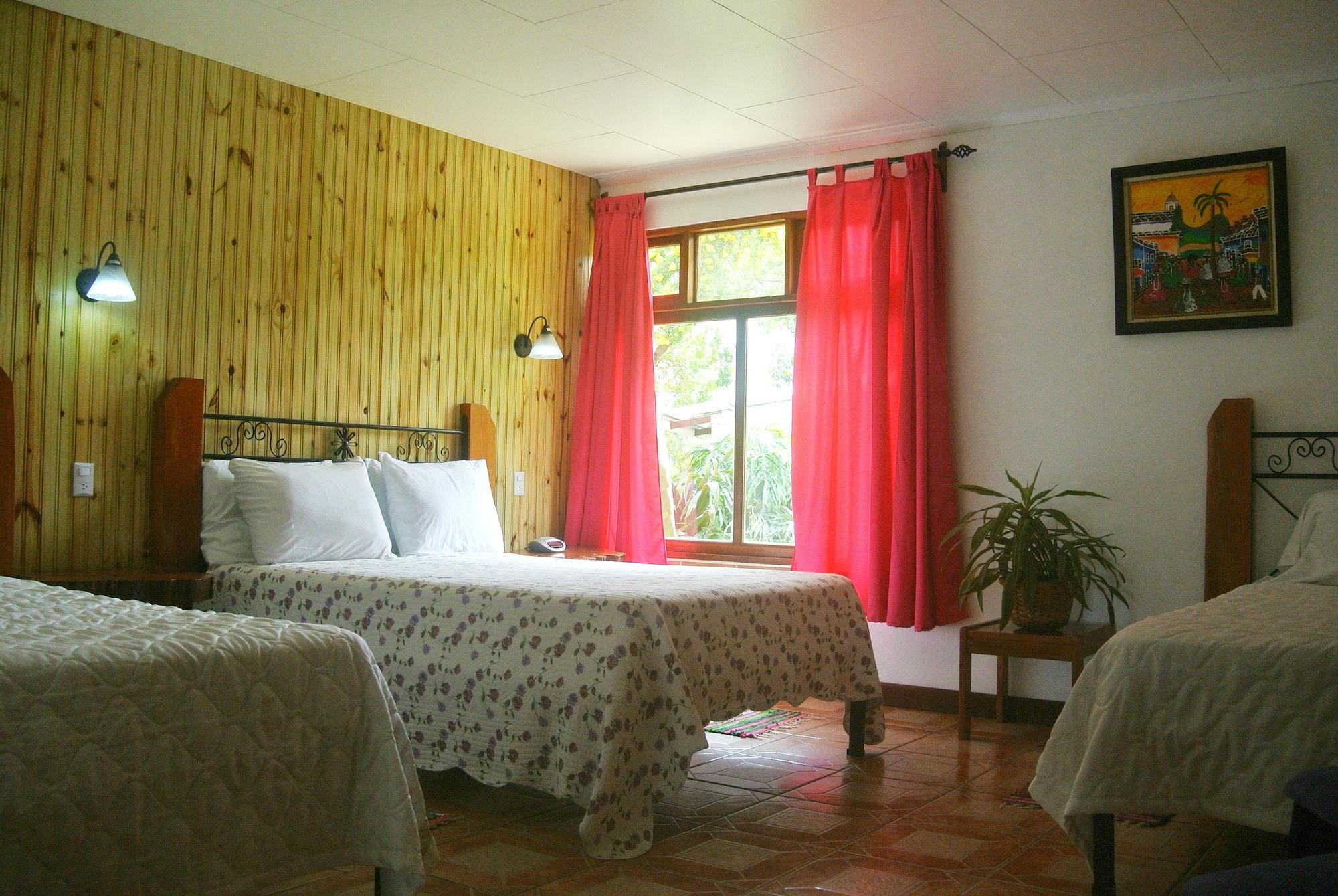 Guayabo Lodge Santa Cruz  ภายนอก รูปภาพ