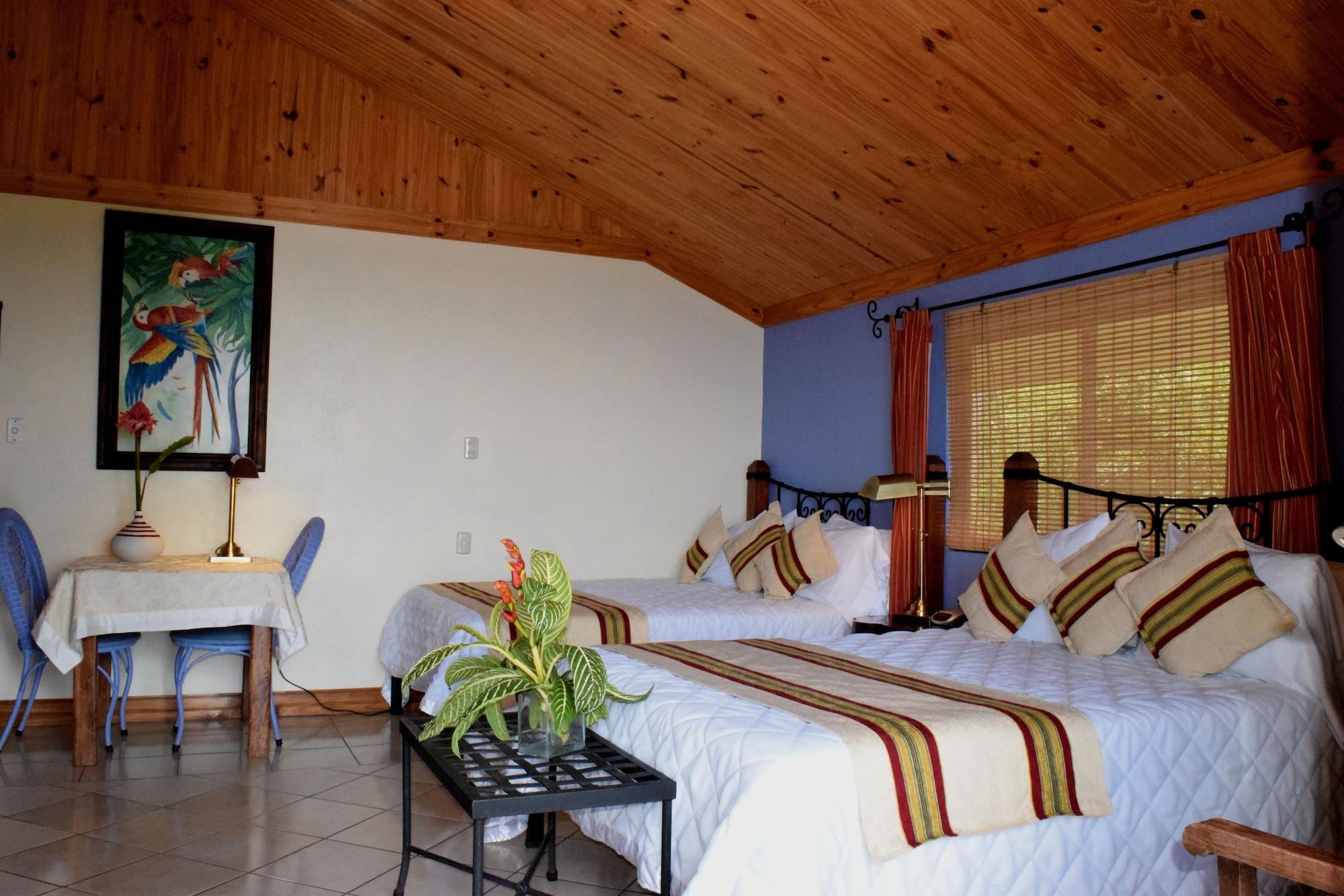 Guayabo Lodge Santa Cruz  ภายนอก รูปภาพ