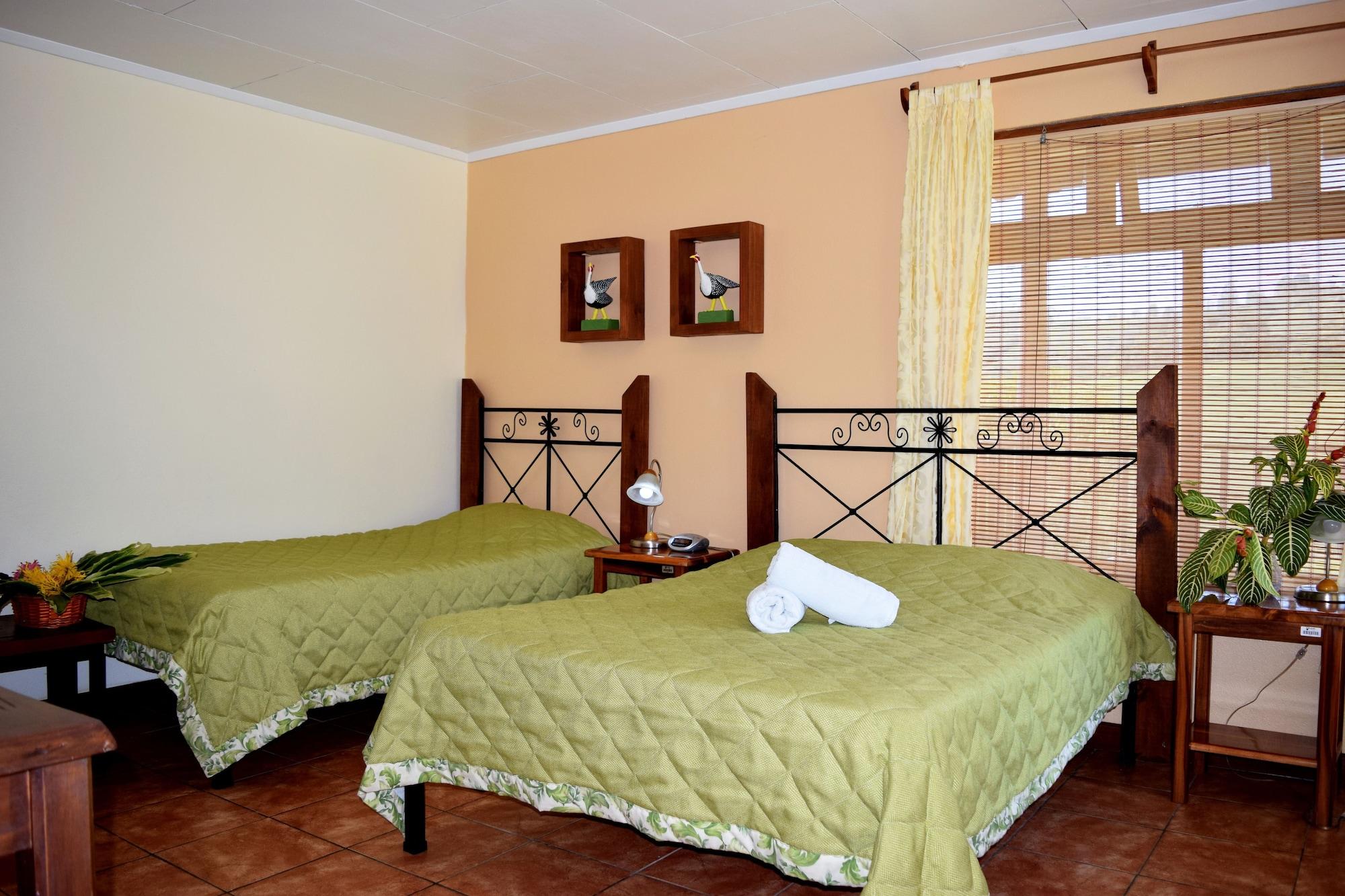 Guayabo Lodge Santa Cruz  ภายนอก รูปภาพ