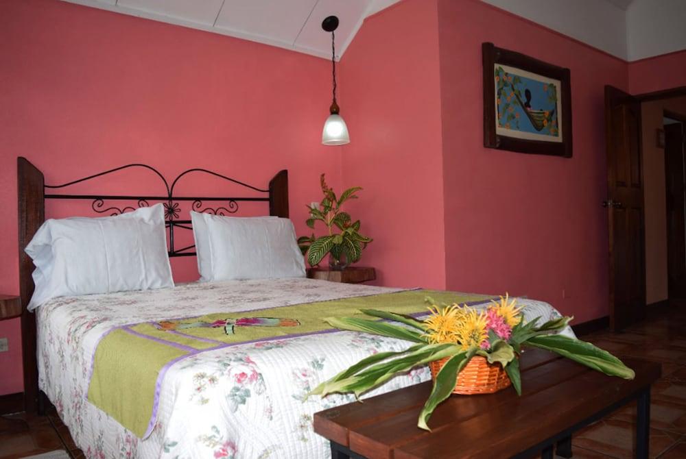 Guayabo Lodge Santa Cruz  ภายนอก รูปภาพ