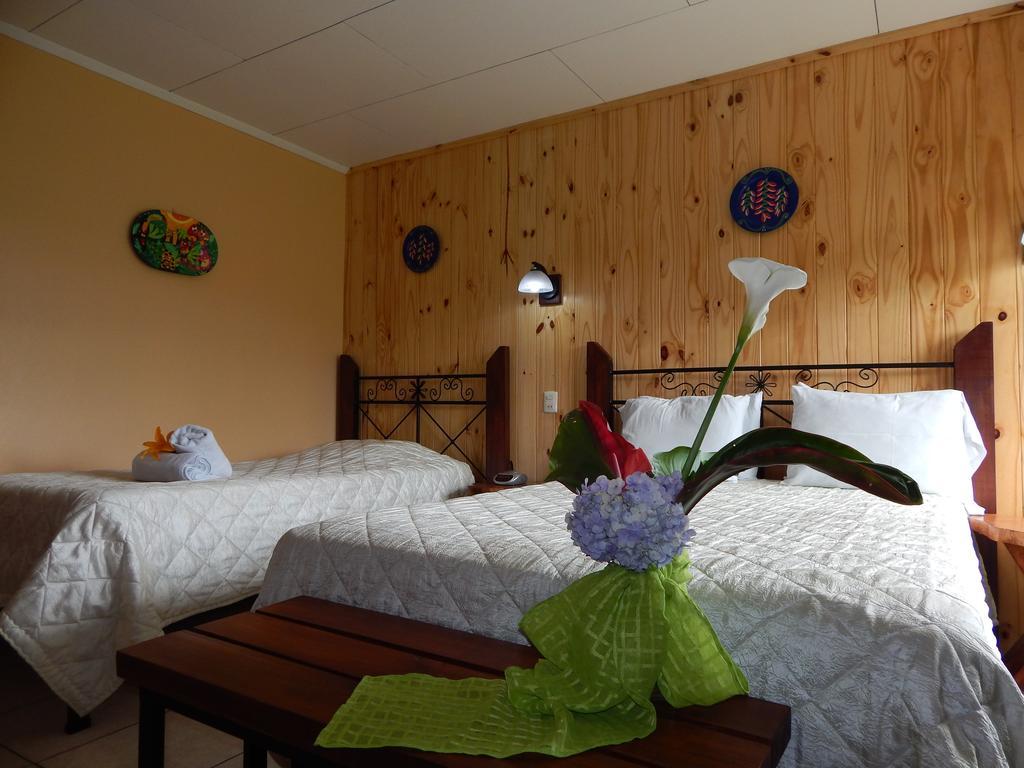 Guayabo Lodge Santa Cruz  ภายนอก รูปภาพ