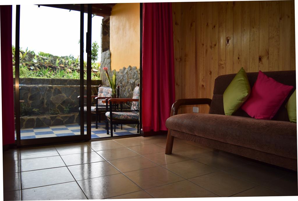 Guayabo Lodge Santa Cruz  ภายนอก รูปภาพ