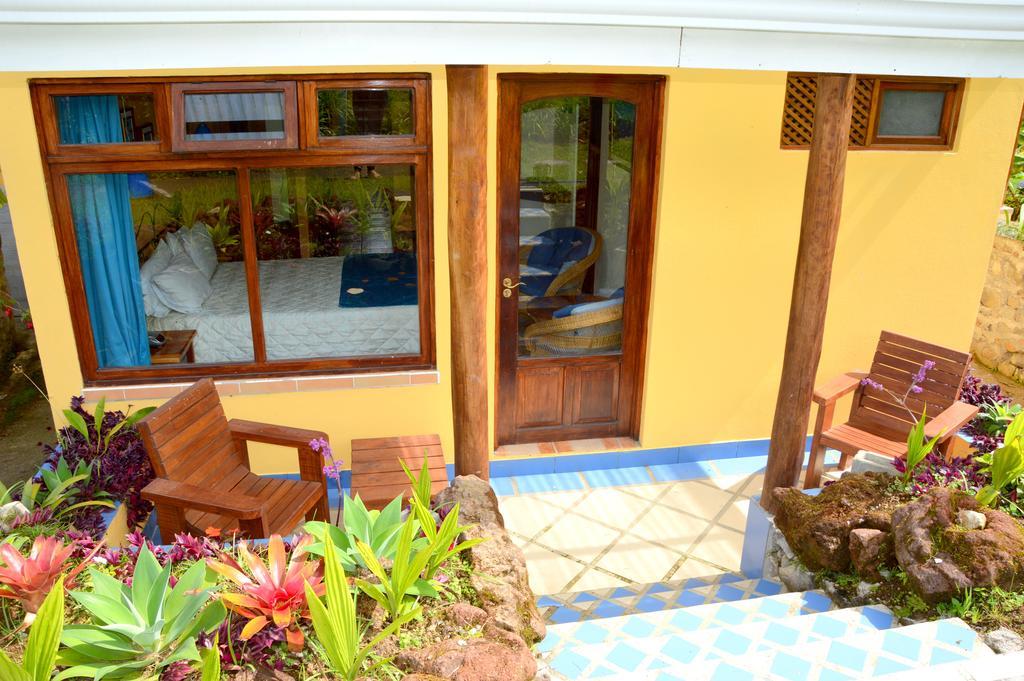 Guayabo Lodge Santa Cruz  ภายนอก รูปภาพ