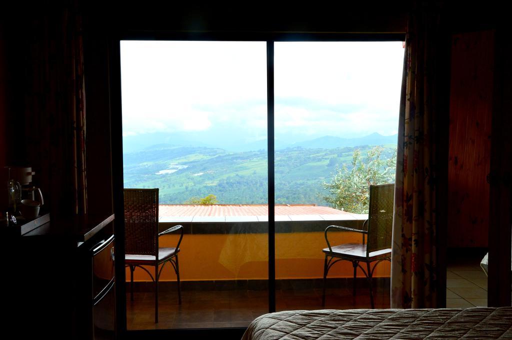 Guayabo Lodge Santa Cruz  ภายนอก รูปภาพ