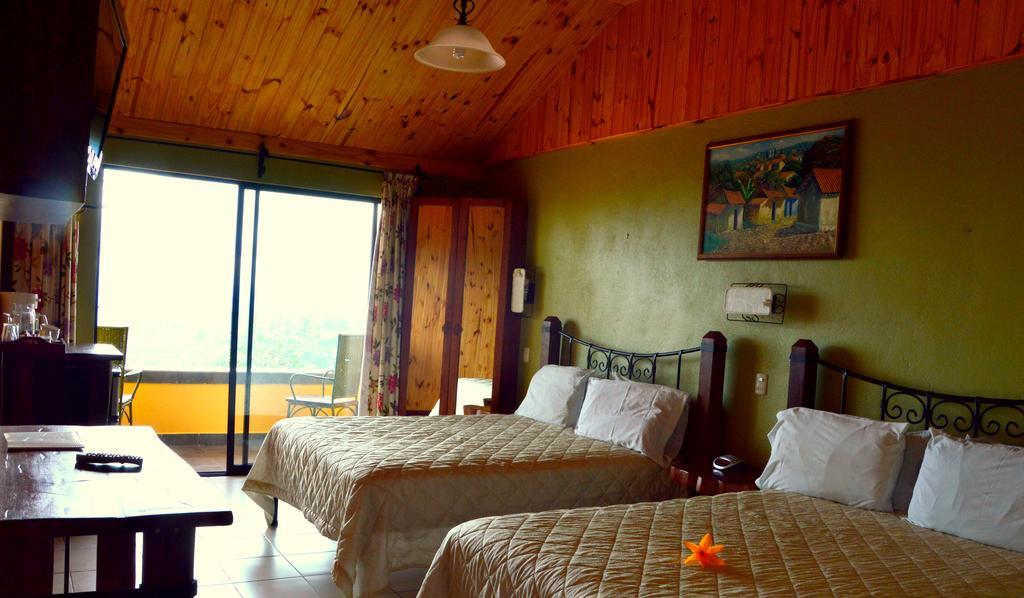 Guayabo Lodge Santa Cruz  ภายนอก รูปภาพ