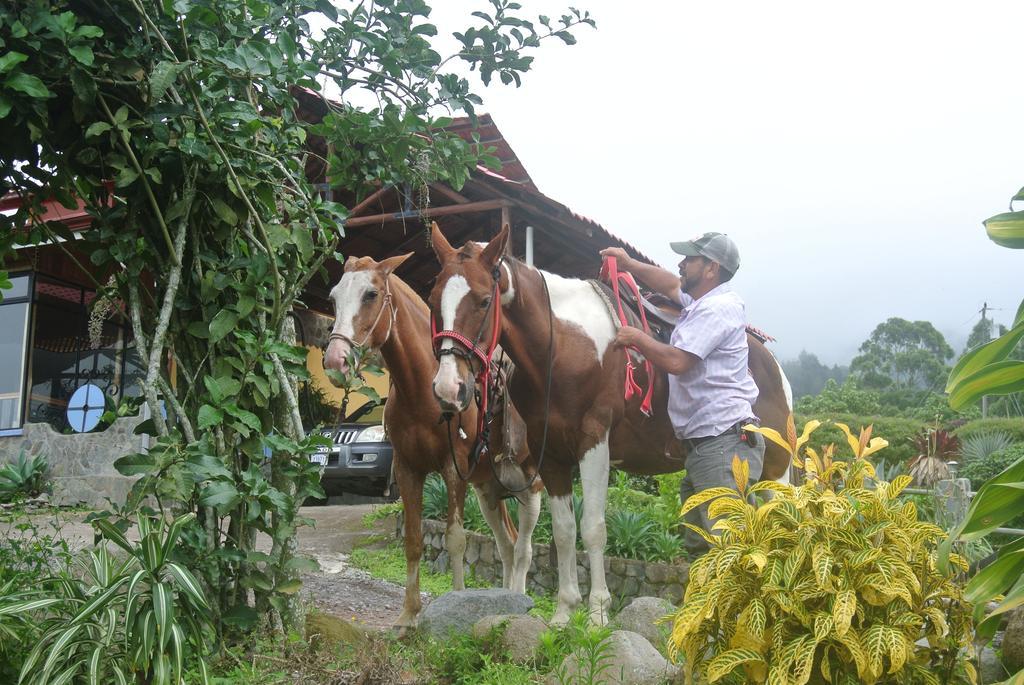 Guayabo Lodge Santa Cruz  ภายนอก รูปภาพ